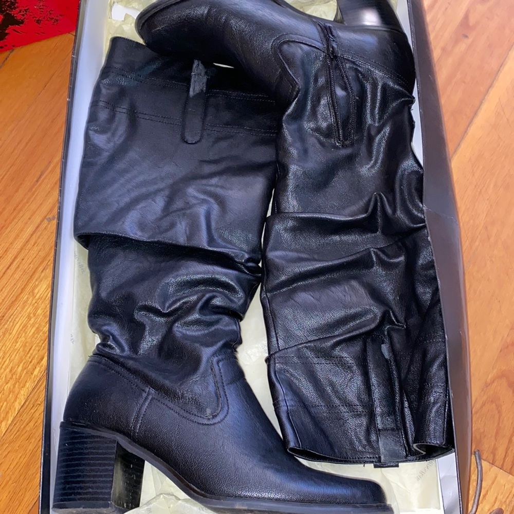 Black leather heel boots